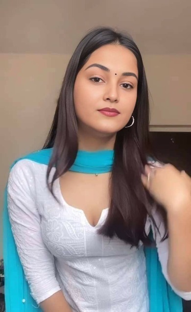 Independent Call Girls in Royal Plaza Hotel